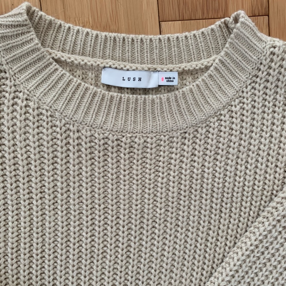 Sweater - Picture 3 of 4